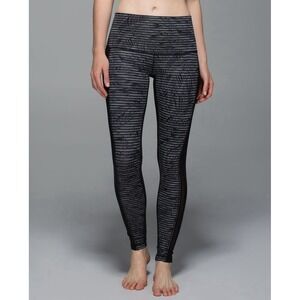Lululemon Wunder Under Luxtreme Striped Black Gray HR-Length Leggings SzX 6